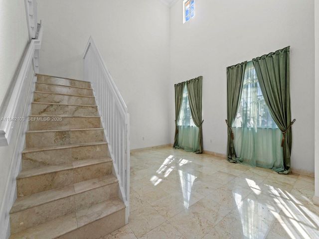 16421 SW 64th Ter, Miami, FL 33193