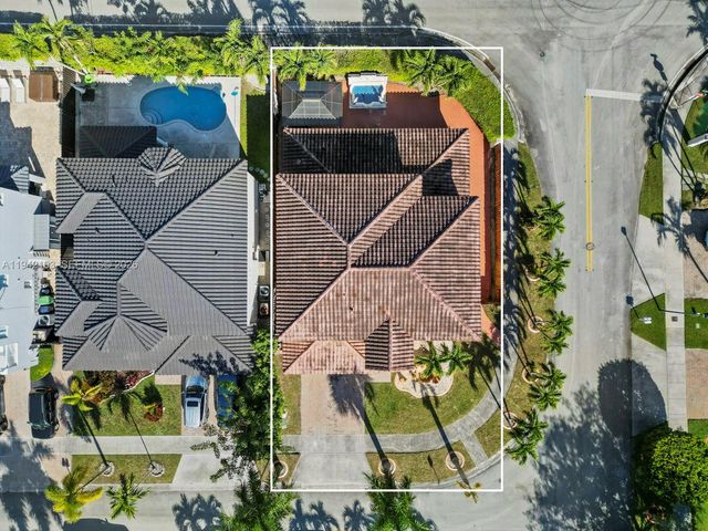 16421 SW 64th Ter, Miami, FL 33193