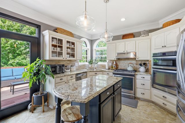 3024 Woodfield Circle, Richmond, KY 40475