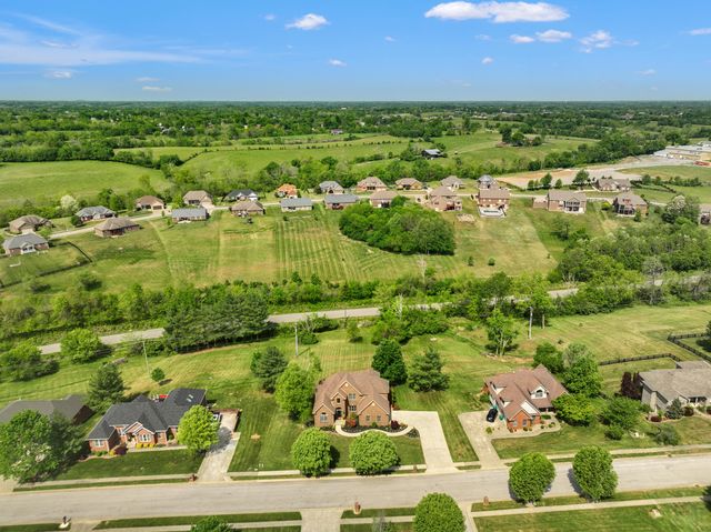 3024 Woodfield Circle, Richmond, KY 40475