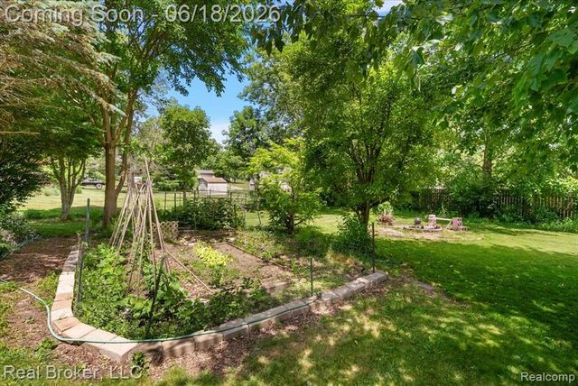 6339 Westwego Drive, Brighton, MI 48116