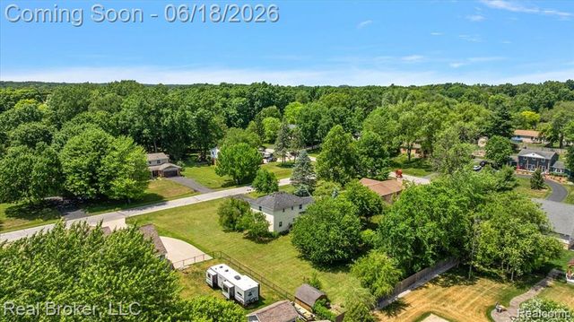 6339 Westwego Drive, Brighton, MI 48116