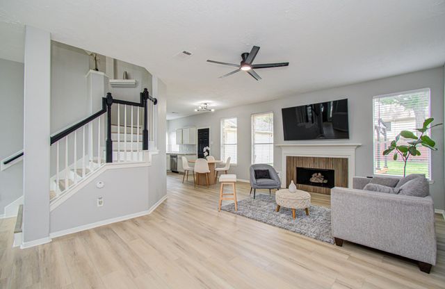 2226 Laurel Forest Way, Houston, TX 77014