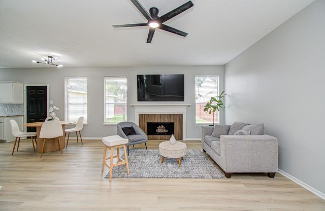 2226 Laurel Forest Way, Houston, TX 77014