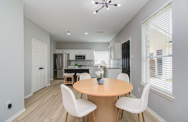 2226 Laurel Forest Way, Houston, TX 77014