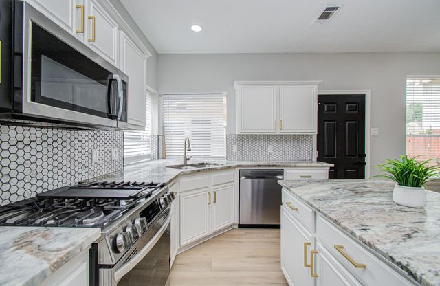 2226 Laurel Forest Way, Houston, TX 77014