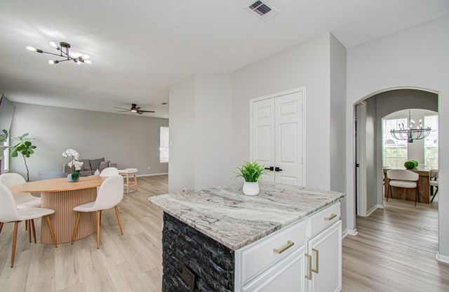2226 Laurel Forest Way, Houston, TX 77014