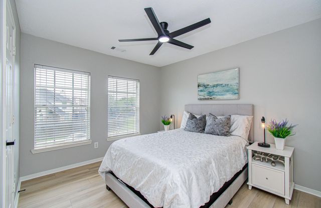 2226 Laurel Forest Way, Houston, TX 77014