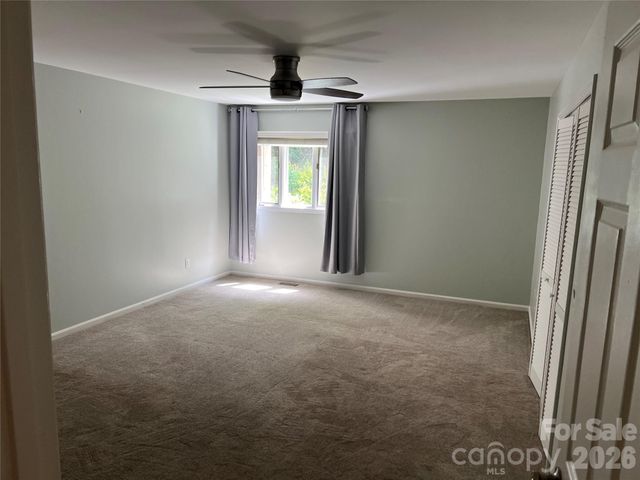 610 Britton Creek Drive, Hendersonville, NC 28791