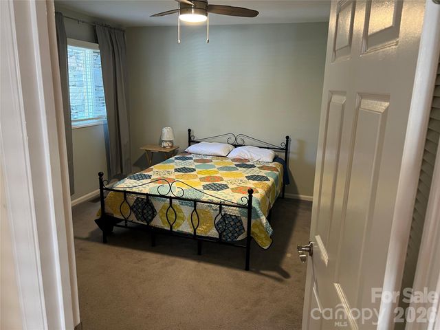 610 Britton Creek Drive, Hendersonville, NC 28791