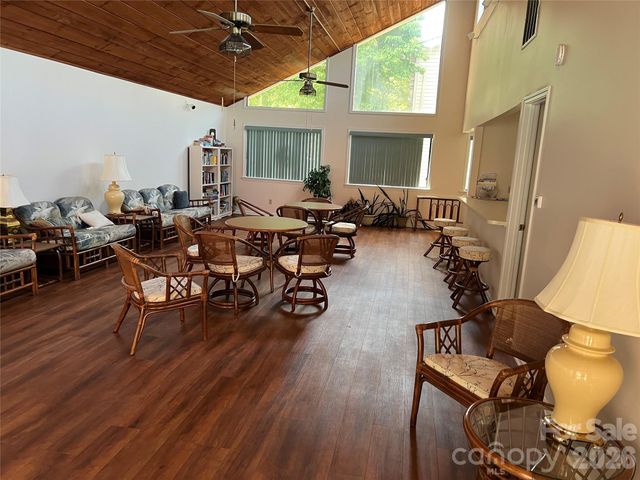 610 Britton Creek Drive, Hendersonville, NC 28791