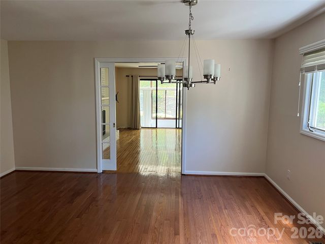 610 Britton Creek Drive, Hendersonville, NC 28791