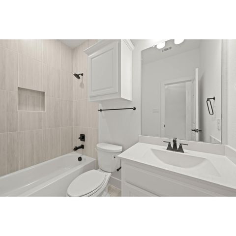 8716 Heartland Drive, Fort Worth, TX 76123