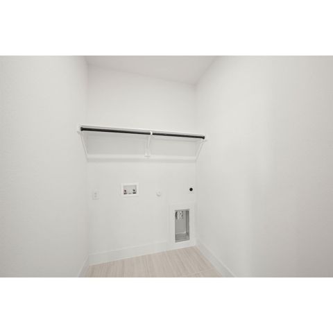 8716 Heartland Drive, Fort Worth, TX 76123