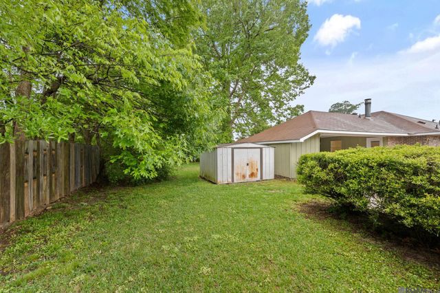 525 Hexham Rd, Baton Rouge, LA 70819