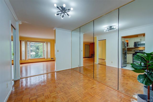 41 Beechwood Avenue House, Mount Vernon, NY 10553