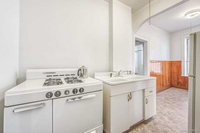 2120 22nd Road, Astoria, NY 11105