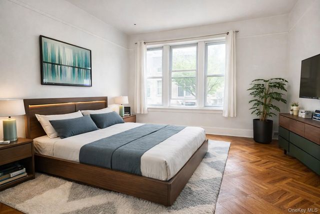 2120 22nd Road, Astoria, NY 11105