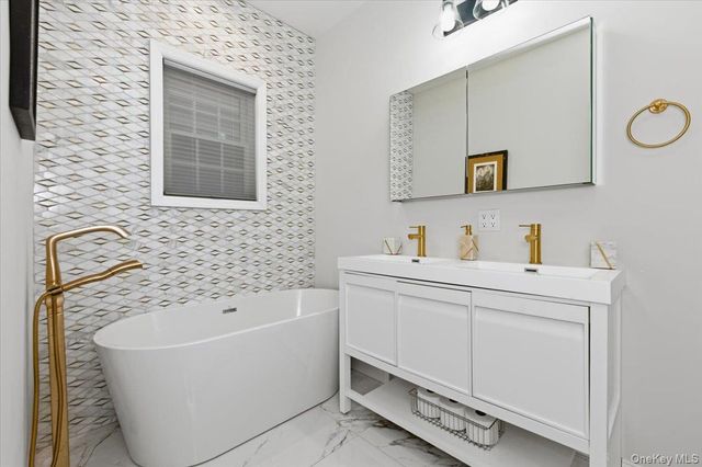 97 Wisconsin Street, Long Beach, NY 11561