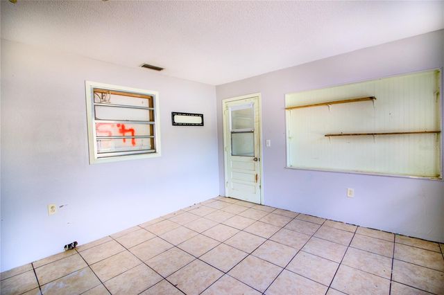 501 ROSE AVENUE, Fruitland Park, FL 34731