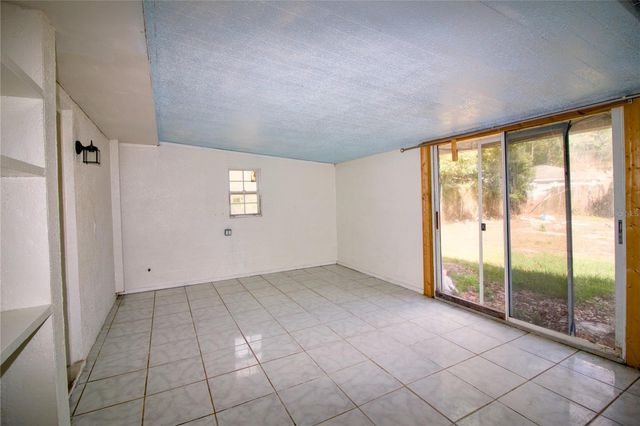 501 ROSE AVENUE, Fruitland Park, FL 34731