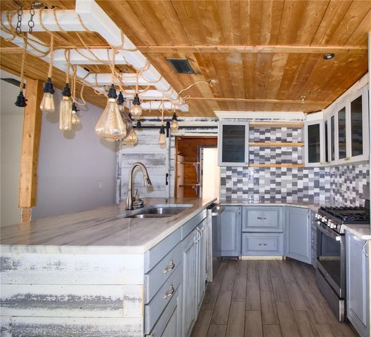 501 ROSE AVENUE, Fruitland Park, FL 34731