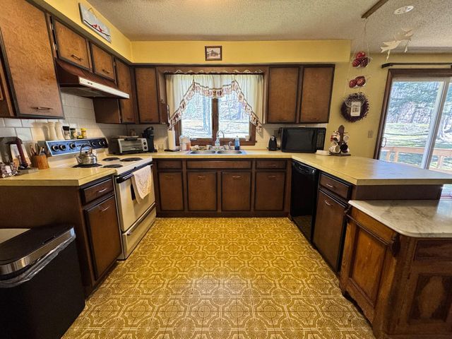 38 Cyr Court, Bennington, VT 05201