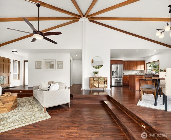 21723 3rd Avenue SE, Bothell, WA 98021