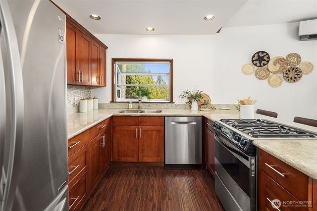 21723 3rd Avenue SE, Bothell, WA 98021