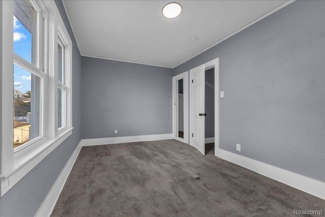 16148 ROSELAWN Street, Detroit, MI 48221