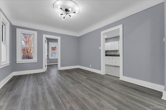 16148 ROSELAWN Street, Detroit, MI 48221