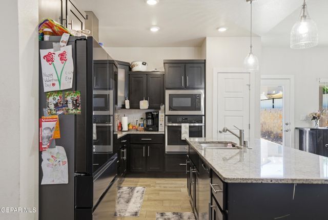 12622 ZOLLINGER Avenue, El Paso, TX 79928