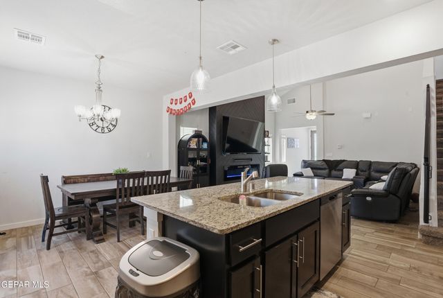 12622 ZOLLINGER Avenue, El Paso, TX 79928