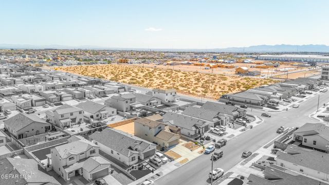 12622 ZOLLINGER Avenue, El Paso, TX 79928