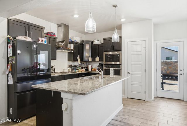 12622 ZOLLINGER Avenue, El Paso, TX 79928