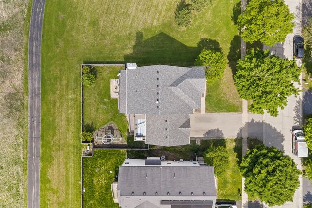 739 Bonaventure Drive, Oswego, IL 60543