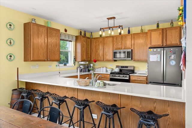 739 Bonaventure Drive, Oswego, IL 60543