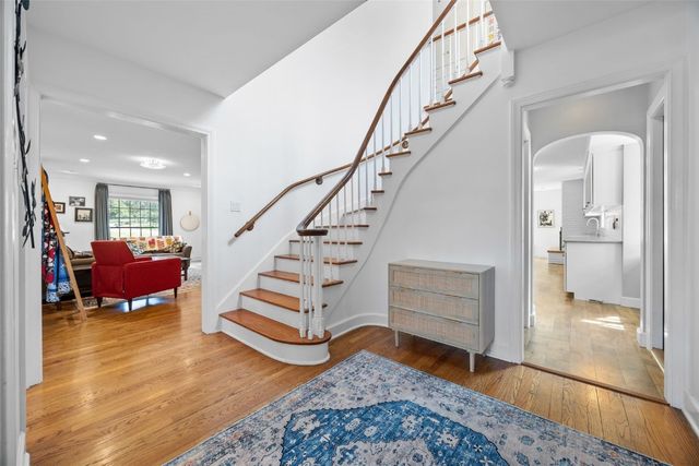 2241 Linden Drive SE, Cedar Rapids, IA 52403