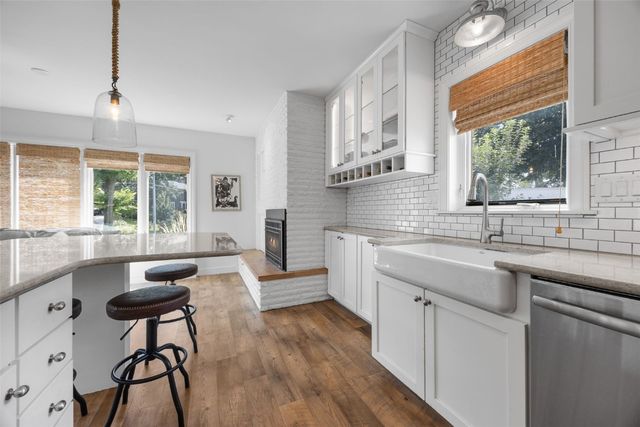 2241 Linden Drive SE, Cedar Rapids, IA 52403