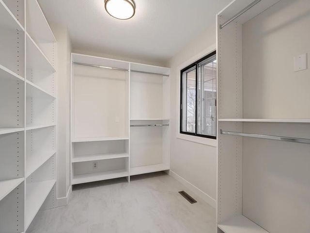 7783 Kingsview Lane N, Maple Grove, MN 55311