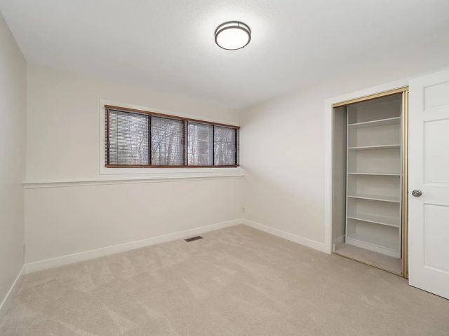 7783 Kingsview Lane N, Maple Grove, MN 55311