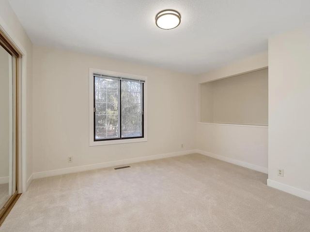 7783 Kingsview Lane N, Maple Grove, MN 55311