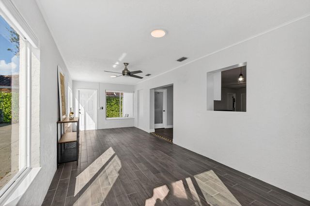 18942 SE Hillcrest Drive, Jupiter, FL 33469