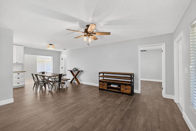 18942 SE Hillcrest Drive, Jupiter, FL 33469