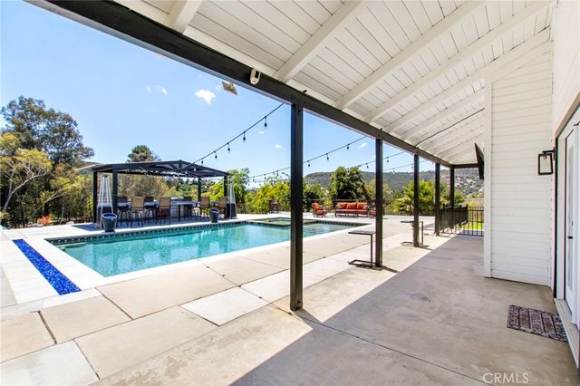 42525 Calle Capistrano, Temecula, CA 92590