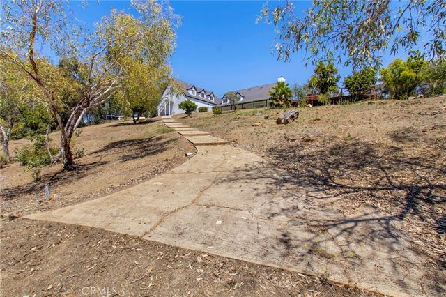 42525 Calle Capistrano, Temecula, CA 92590