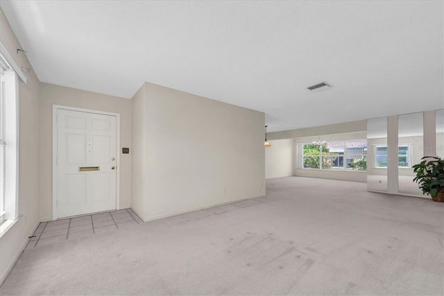 8241 BRENTWOOD ROAD 8241, Seminole, FL 33777