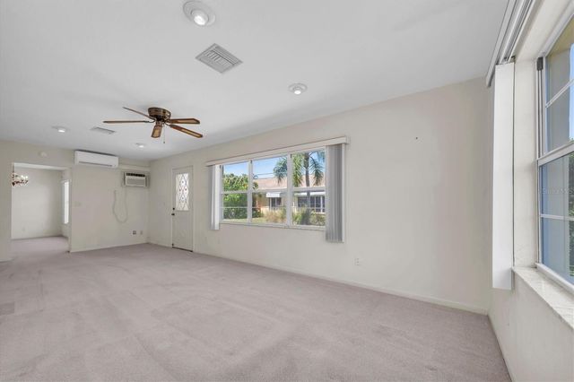 8241 BRENTWOOD ROAD 8241, Seminole, FL 33777