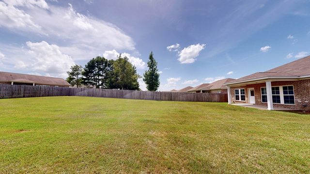122 Litchfield Drive, Dothan, AL 36301