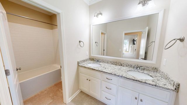 122 Litchfield Drive, Dothan, AL 36301